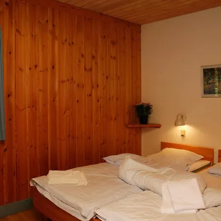 6 Person In Vaeggerlose * Bøtø By